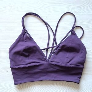 Lululemon sports bra
